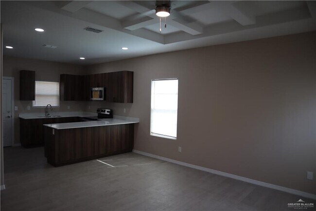 Building Photo - 2914 W Driftwood St