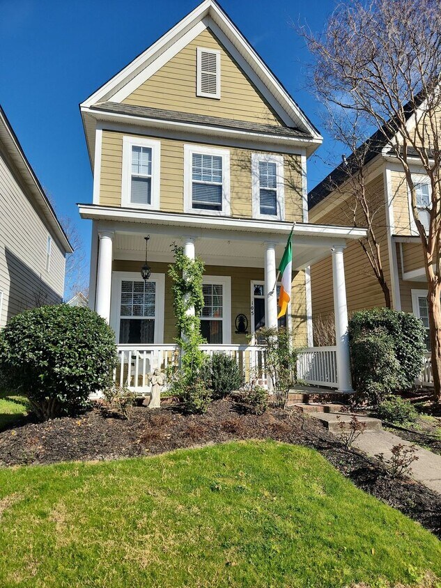 Foto principal - Single Family Home in White Gables