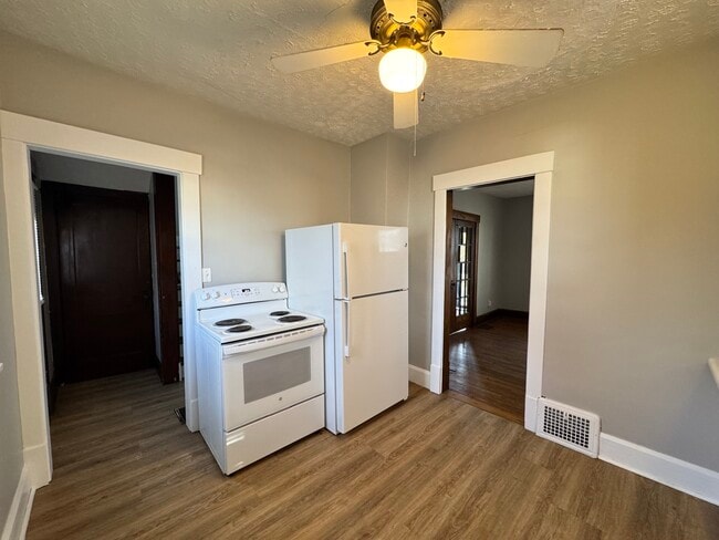 Foto del edificio - 2550 Fletcher Ave NE