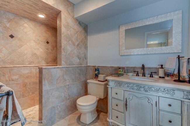 Building Photo - 114 Seaspray Ln