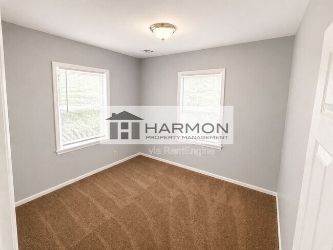 Foto del edificio - 6458 NW Parkview St