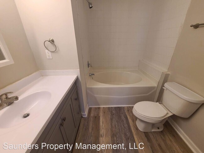 Building Photo - 3 br, 2 bath House - 4341 Wakeman Dr