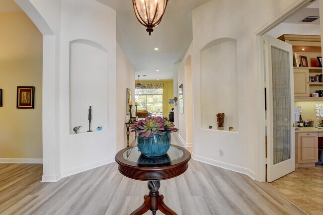 Foto del edificio - 7713 Villa D Este Way