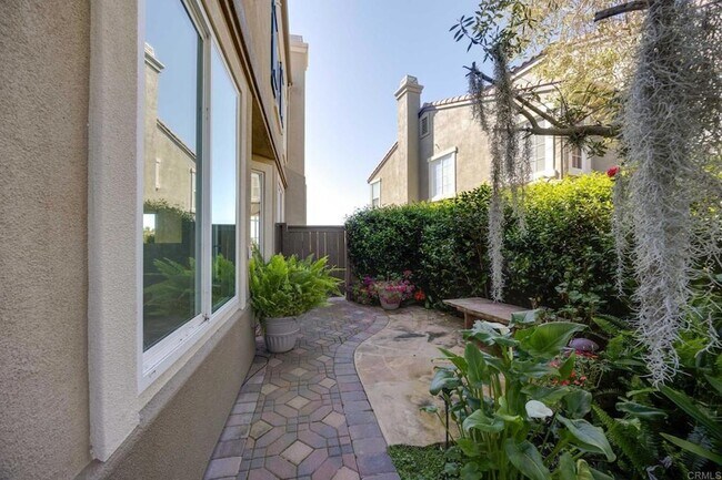 Foto del edificio - 7479 Mermaid Ln