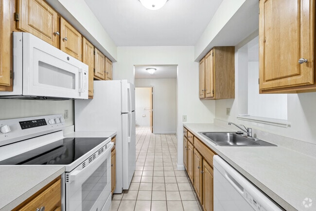 1BR, 1BA - 900SF - Kitchen - Willow Stream Apartments North
