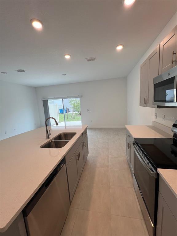 Foto del edificio - 2958 Canary Ave