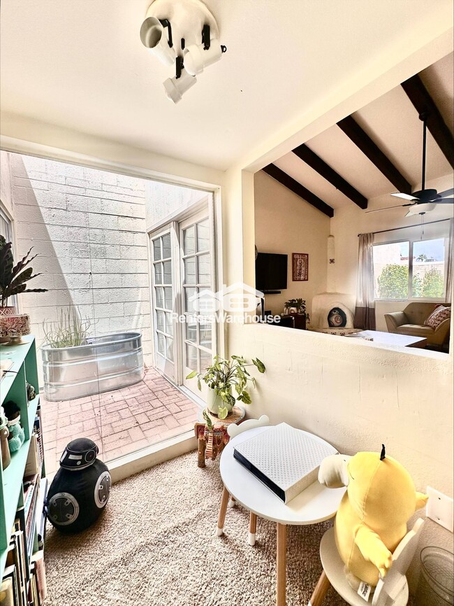 Foto del edificio - 4711 W Palmaire Ave
