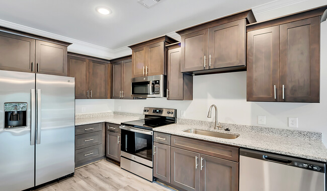 Functional kitchen layouts in all floorplan varieties - Sunnybrook Residences