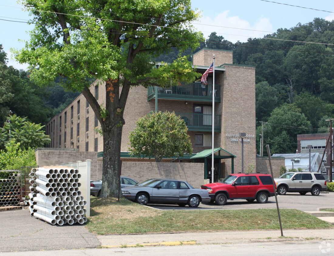 Foto del edificio - Clif side House
