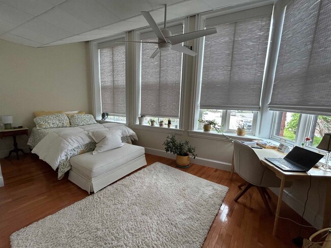 Foto del edificio - 163 Water, B-2