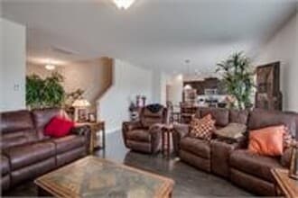 Building Photo - 451 Owl Dr