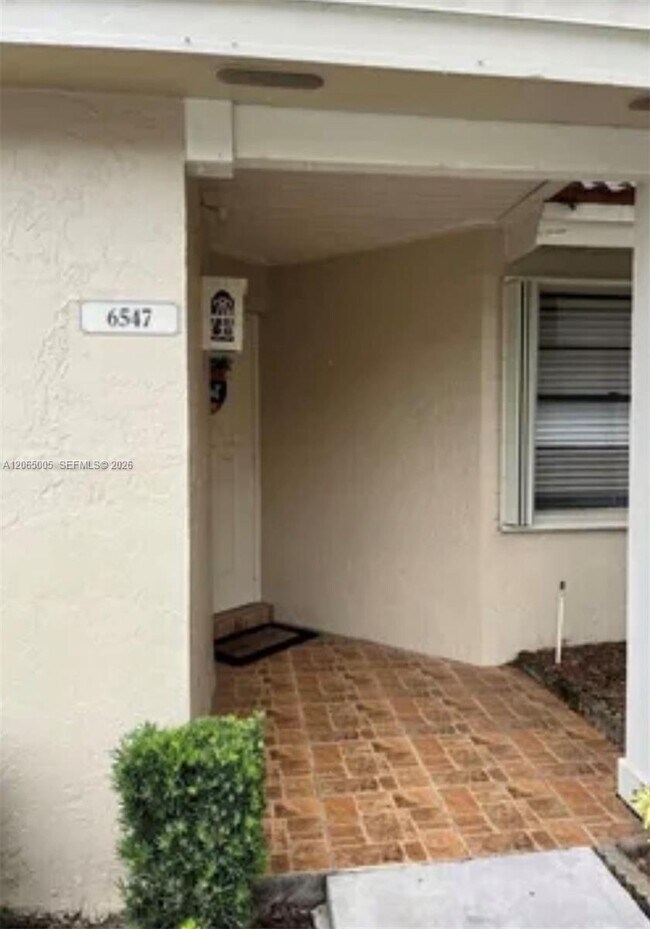 Building Photo - 6547 NW 170th Terrace