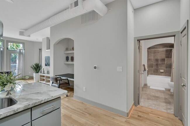 Foto del edificio - 1901 Post Oak Blvd