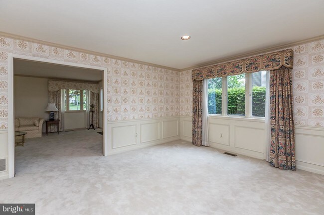 Building Photo - 406 Eaton Way