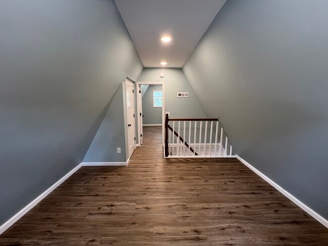 Foto del edificio - 12 Swiss Dr