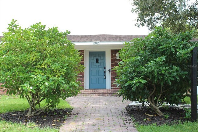 Building Photo - 3016 Carolina Ave