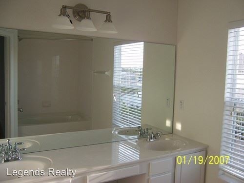 Building Photo - 1181 Peralta Ct
