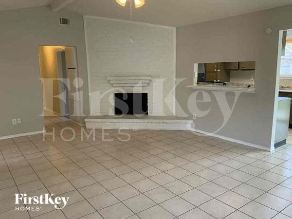 Foto del edificio - 9819 Kiwi Ln