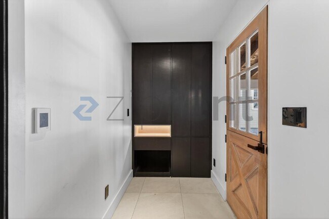 Foto del edificio - 6 Bonwit Rd