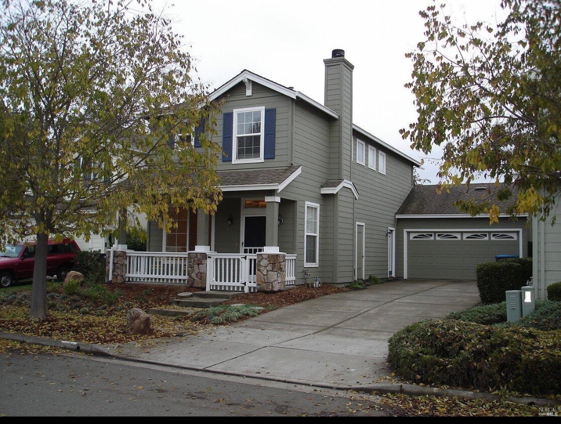 Primary Photo - 4247 Flat Rock Cir