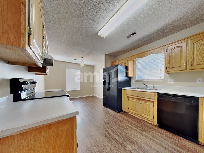 Foto del edificio - 2306 Sir Edward Ln