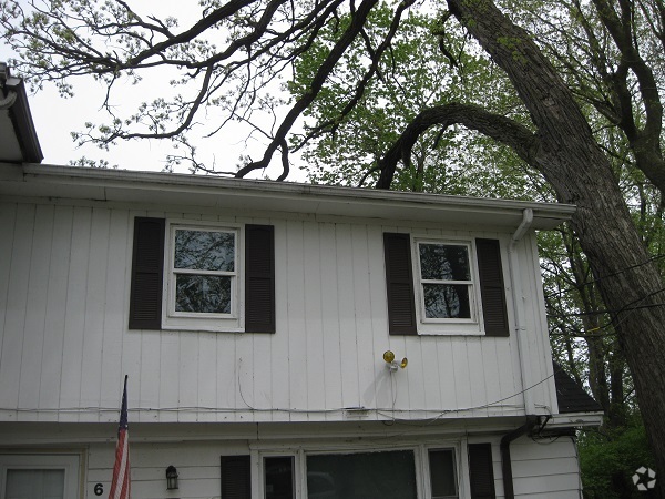 Building Photo - 2802 S Main St