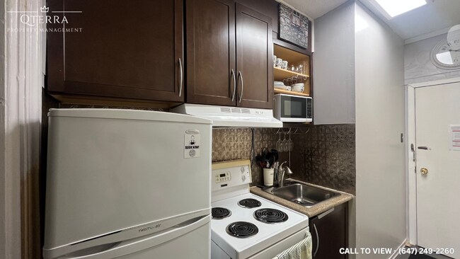 Photo du bâtiment - 50 Nelson St W