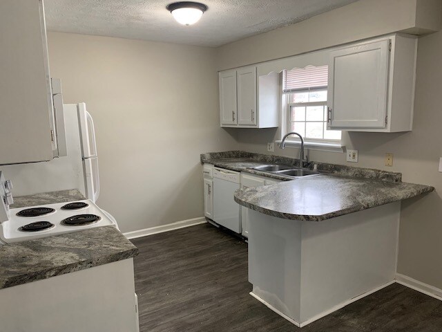 Foto del edificio - 1066 Brandy Ln