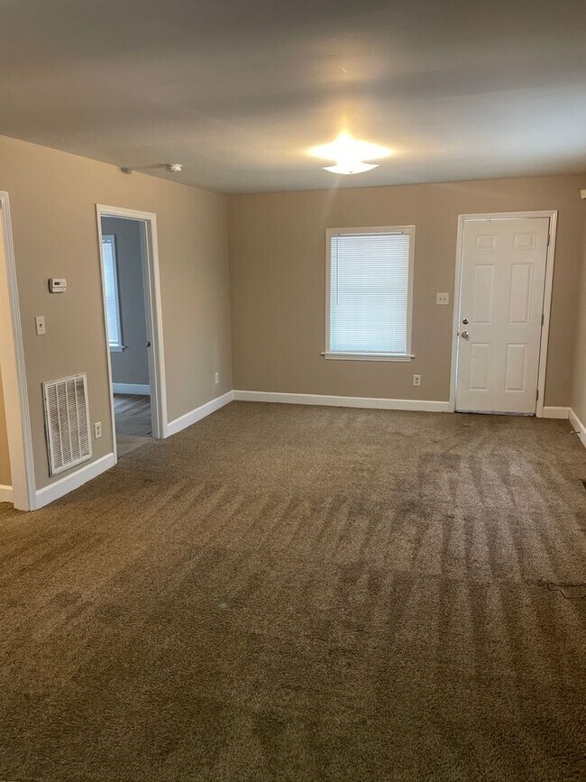 Foto del edificio - 518 W 24 1/2 St