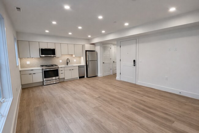 Photo - 716 L St SE Apartment