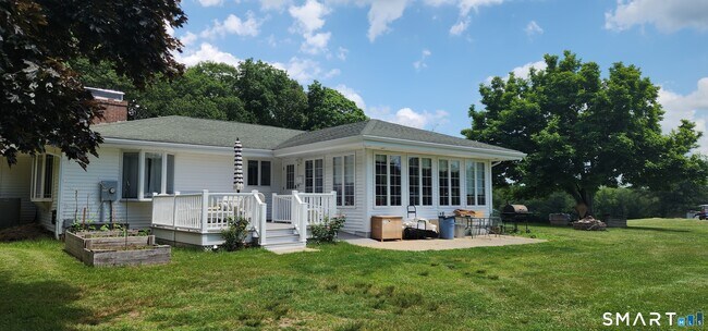 Building Photo - 96 Stanavage Rd