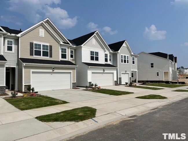 Building Photo - 2407 Chert Ln