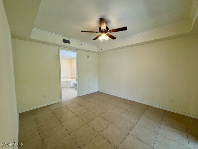 Foto del edificio - 4400 Bonita Beach Walk Dr