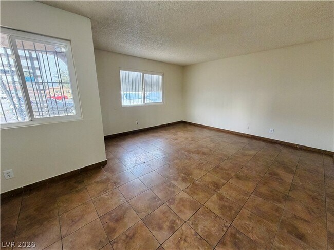 Foto del edificio - 2420 Ellis St