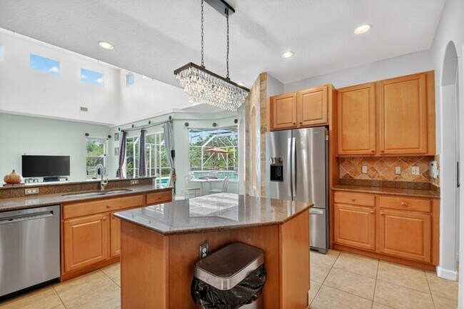 Building Photo - 3769 Victoria Rd