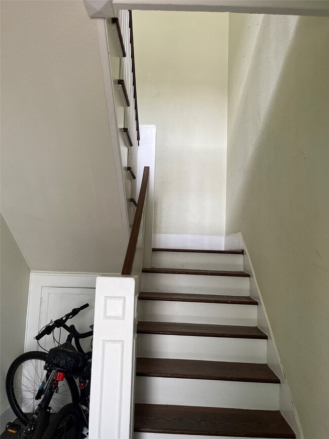 Foto del edificio - 1024 Heights Blvd