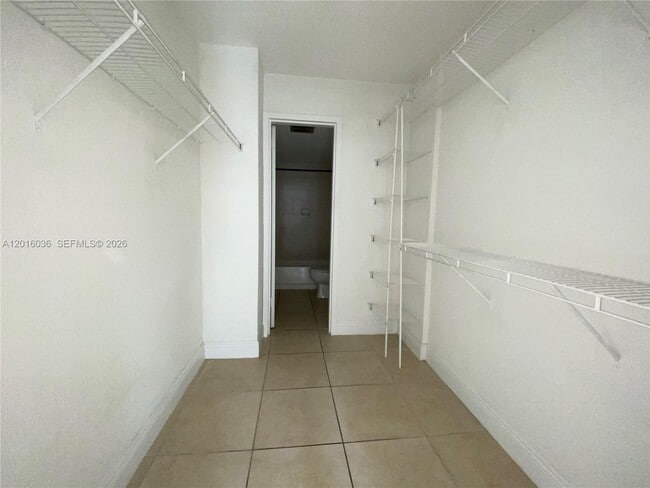 Building Photo - 1805 Sans Souci Blvd