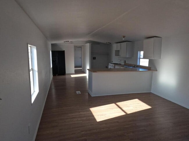 Foto del edificio - 806 Dawn Ln