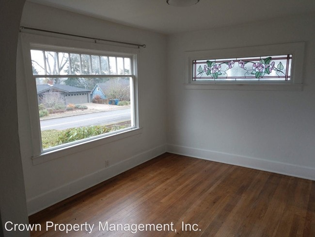 Building Photo - 2 br, 1 bath House - 930 Hoyt St SE