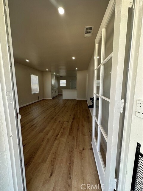 Foto del edificio - 340 W Mountain View Ave