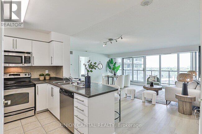 Photo du bâtiment - 5508-5508 Yonge St