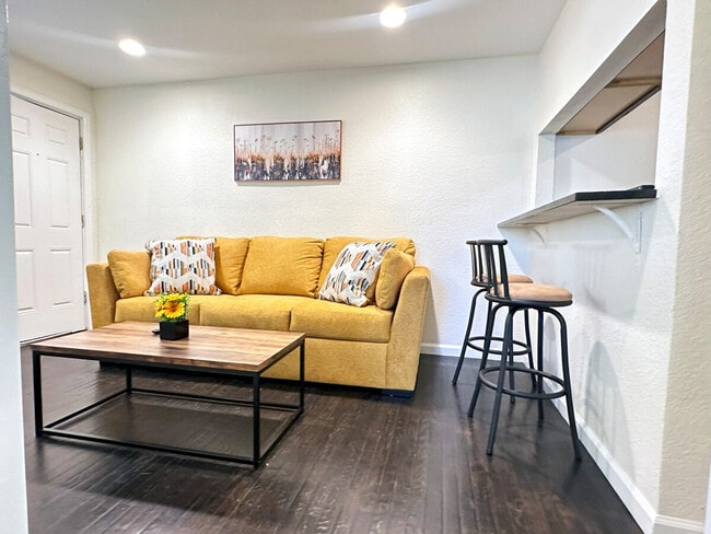 Foto del edificio - 1430 Pierce St