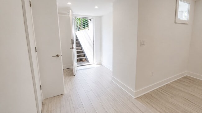 Photo - 727 Quebec Pl NW Townhome
