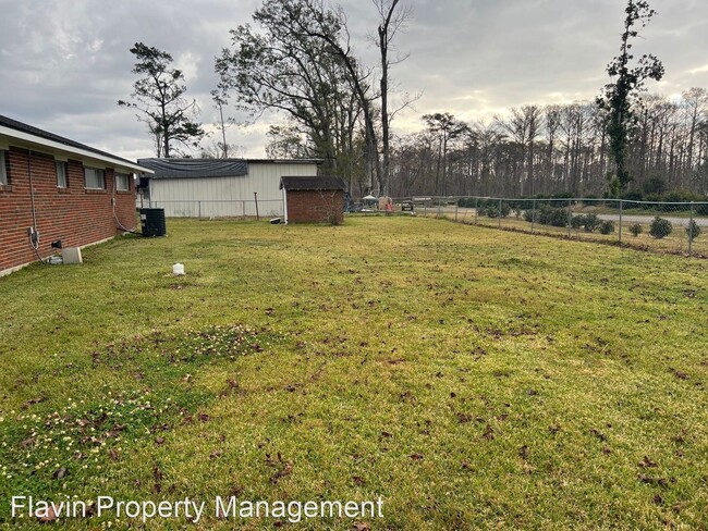 Building Photo - 3 br, 2 bath House - 909 Green Road