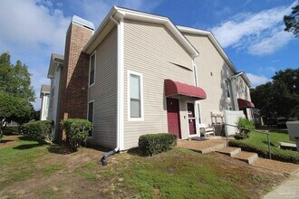 Building Photo - 7171 N 9th Ave