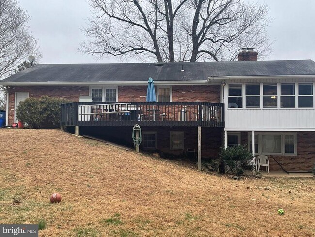 Foto del edificio - 14608 Sturtevant Rd