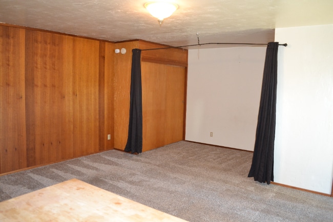 Building Photo - 130 Live Oak Ave