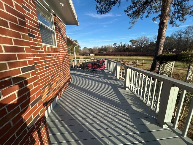 Building Photo - 3 bedroom/2 bath rental in Double Branches Community - $2000 per month - NO water fee; owner main...