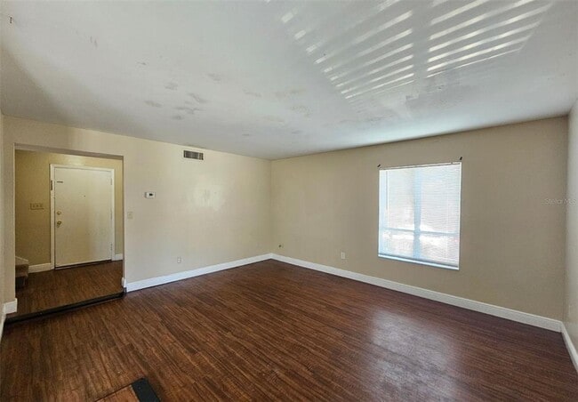 Building Photo - 7602 W Powhatan Ave