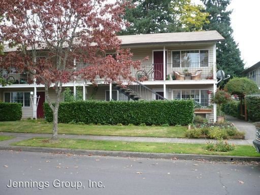 Building Photo - 2685 Oak St